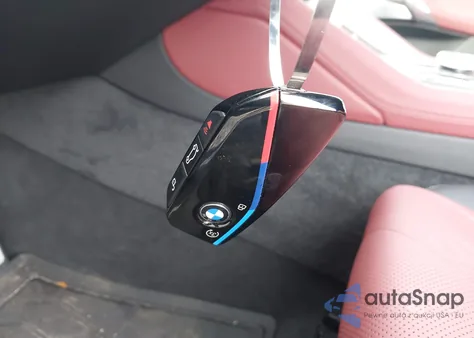 2026 BMW X6 M60I z USA, uszkodzony, nr VIN 5UX43EX01T9215428